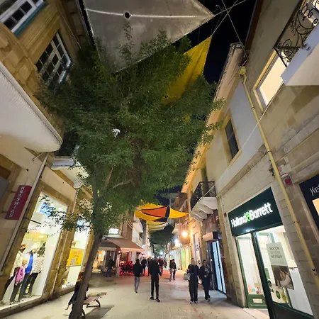 Martin شقة فندقية