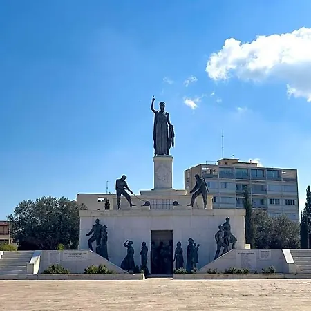 Aparthotel Martin Nikosia